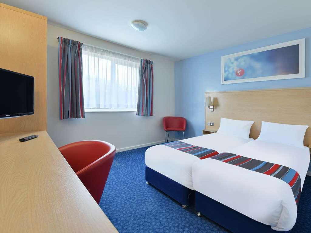 Travelodge Nottingham Riverside Room photo